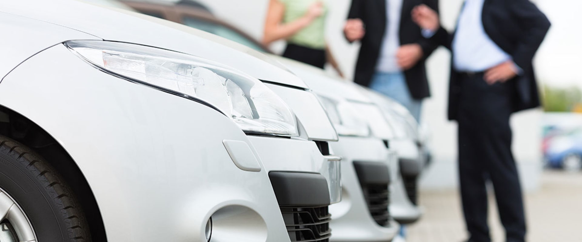 Pros and Cons of Buying from a Private Seller vs Dealership: What You Need to Know